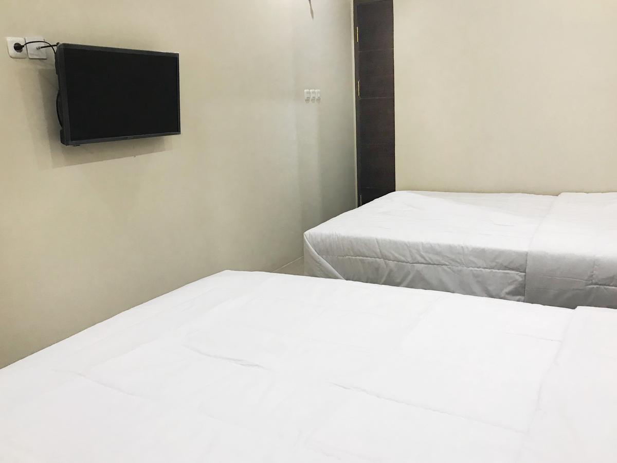 The Galton Hotel Baubau Exterior photo